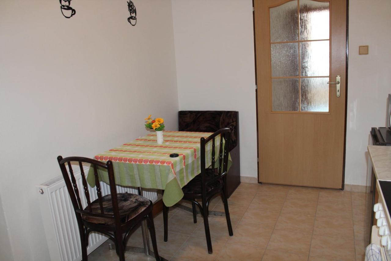 Apartman Rapotin, Jesenicka 296, 3Km Od Termalniho Parku Velke Losiny Exteriér fotografie